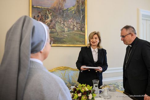 003_Minister_Agnieszka_Jedrzak_spotkanie_Ks_Bp_Robert_Chrzaszcz_20260115_GJA_3335.jpg