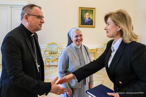 001_Minister_Agnieszka_Jedrzak_spotkanie_Ks_Bp_Robert_Chrzaszcz_20260115_GJA_3269.jpg