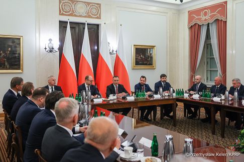 004_Prezydent_Karol_Nawrocki_spotkanie z polskimi firmami działającymi na rynkach globalnych_19-01-2026_PK1_0162.jpg
