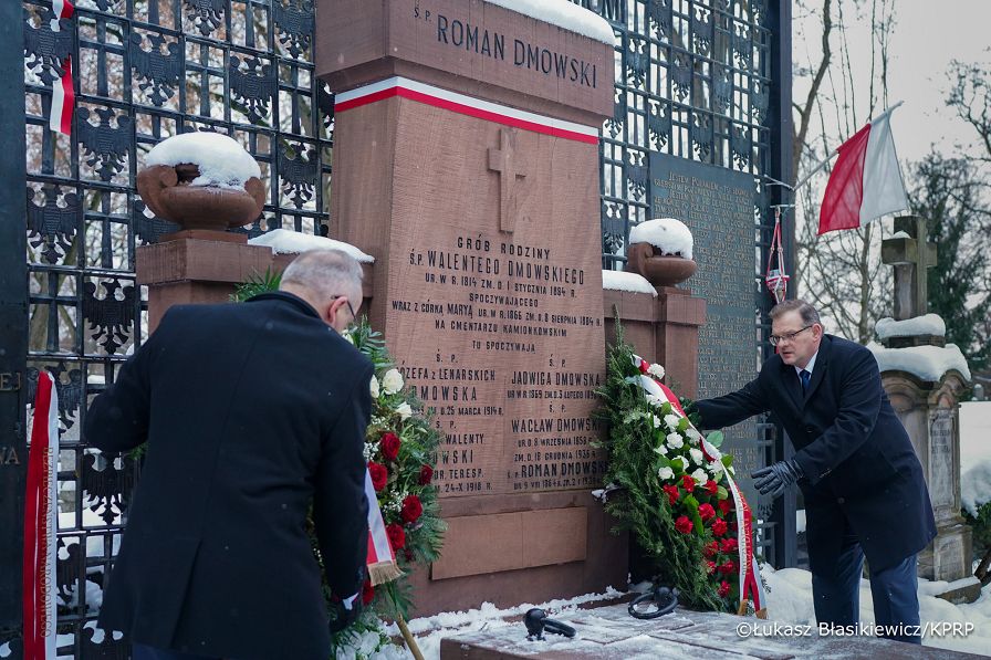 003_Jan Kasprzyk_Złożenie wieńca na grobie Romana Dmowskiego w 87 rocznicę śmierci_02-01-2026_LB_07914.jpg