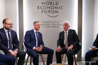 004_Prezydent Karol Nawrocki_WEF_Davos_dzień 1_Spotkanie Vahagan Khachaturyan Prezydent Armenii_20-01-2026_MWB11617.jpg