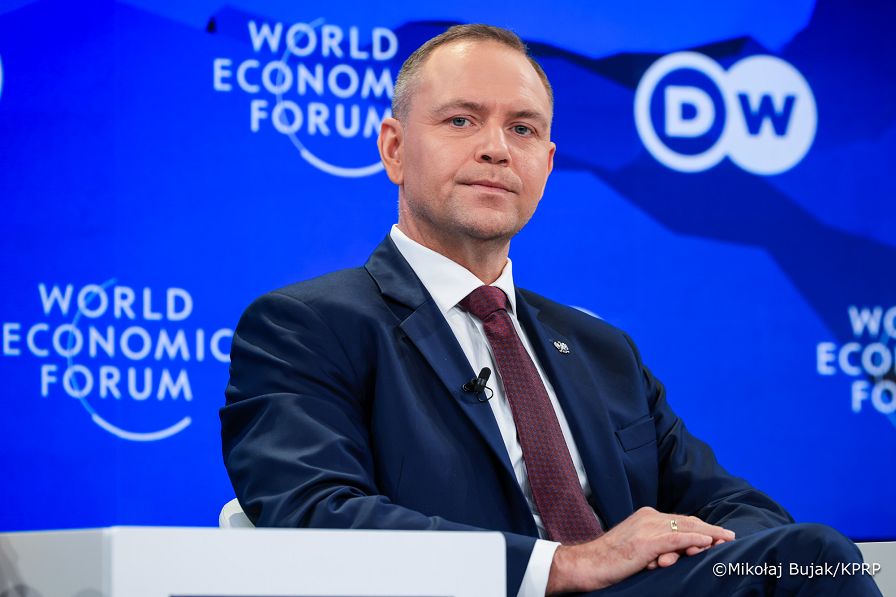 011_Prezydent Karol Nawrocki_WEF_Davos_dzień 2_udział w dyskusji „Can Europe Defend Itself ”_21-01-2026_MWB24514.jpg