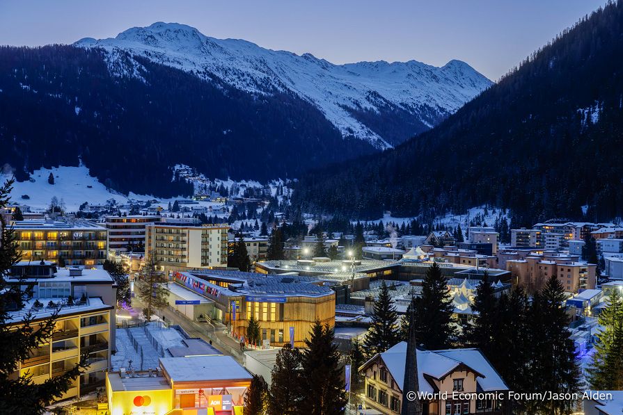 001_Prezydent Karol Nawrocki_WEF_Davos_dzień 2_widok_21-01-2026_55048380532_943edf0219_6k.jpg