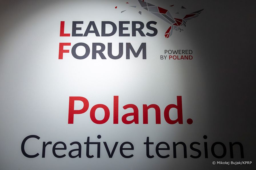 008_Prezydent_Karol_Nawrocki_wystapienie_panel_Three_Seas_Initiative_20260122_MWB17100.jpg