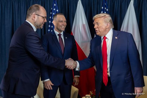 001_a_Prezydent_Karol_Nawrocki_spotkanie_Donald_Trump_Davos_20260121_MWB15097.jpg