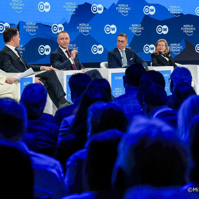 010_galeria_Davos_2026_20260123_004_Prezydent Karol Nawrocki_WEF_Davos_dzień 2_udział w dyskusji „Can Europe Defend Itself ”_21-01-2026_MWB13515.jpg