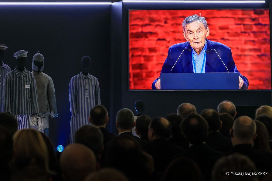 028_Prezydent_Karol_Nawrocki_Auschwitz_rocznica_wyzwolenia_obozu_20260127_MWB20914.jpg