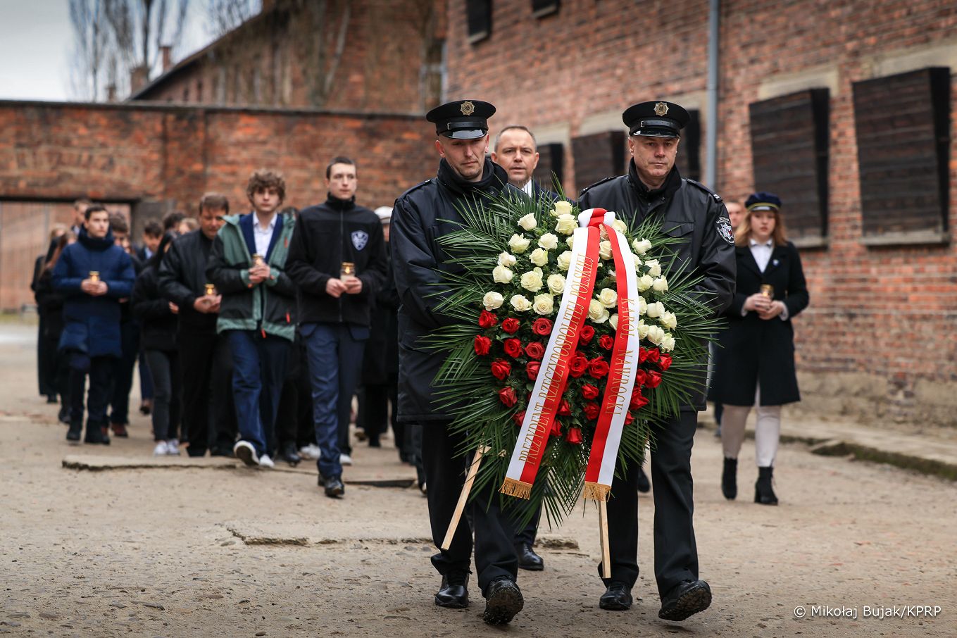 008_Prezydent_Karol_Nawrocki_81_rocznica_wyzwolenia_Auschwitz_20260127_MWB29673.jpg