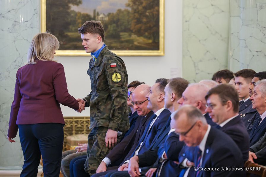 001_Ministrer_Agnieszka Jędrzak_spotkanie ze szkołami mundurowymi_29-01-2026_GJB_2822.jpg