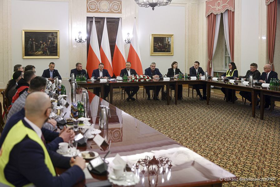 03_Karol_Nawrocki_spotkanie_protestujacy_rolnicy_20260109_LB_23135.jpg