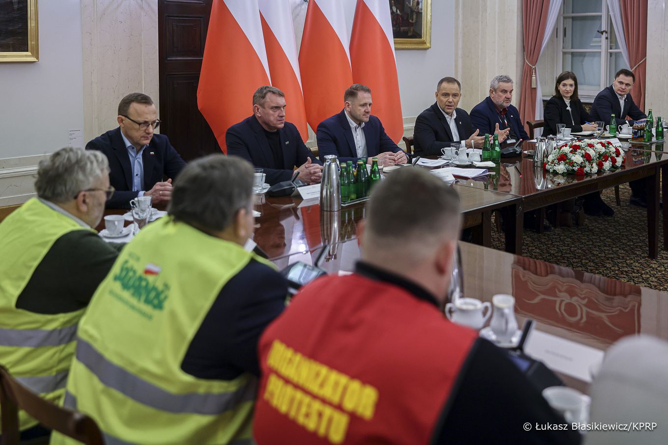 05_Karol_Nawrocki_spotkanie_protestujacy_rolnicy_20260109_LB_23238.jpg