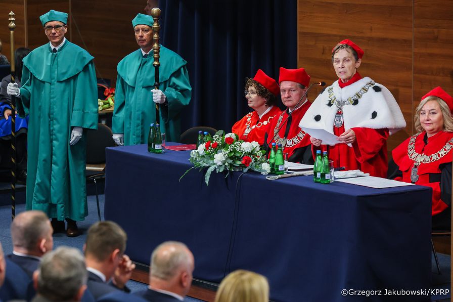 010_Prezydent Karol Nawrocki_Rozpoczęcia roku Akademickiego_Akademia im. Jakuba z Paradyża_01-10-2026_1S7A4912.jpg.JPG
