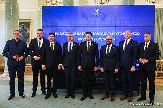 014_Minister Adam Andruszkiewicz_Posiedzenie Rady Samorządu Terytorialnego_01-10-2026_MB1_5525.jpg.JPG