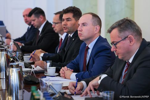 011_Minister Adam Andruszkiewicz_Posiedzenie Rady Samorządu Terytorialnego_01-10-2026_MB2_5512.jpg.JPG