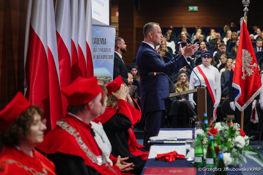 013_A_Prezydent Karol Nawrocki_Rozpoczęcia roku Akademickiego_Akademia im. Jakuba z Paradyża_01-10-2026_1S7A5064.jpg.JPG