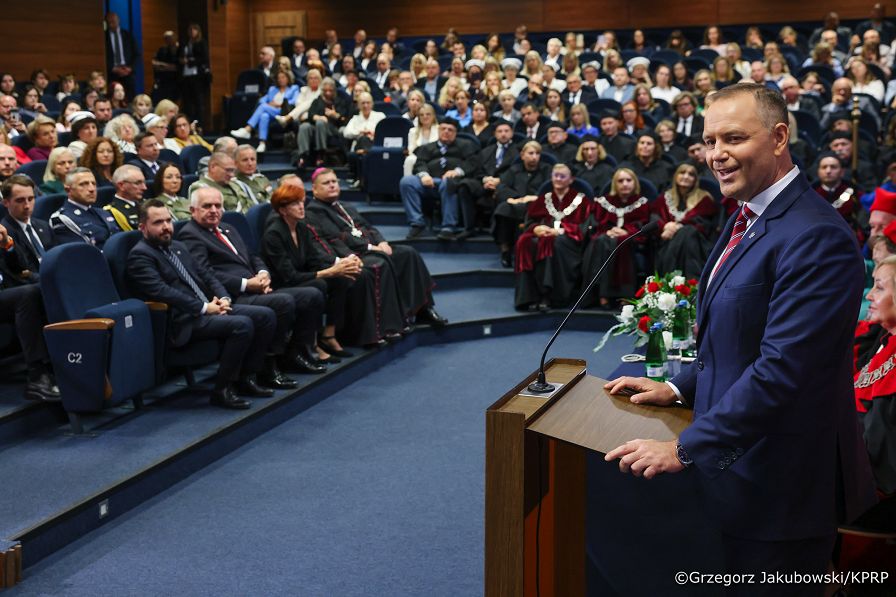 011_A_Prezydent Karol Nawrocki_Rozpoczęcia roku Akademickiego_Akademia im. Jakuba z Paradyża_01-10-2026_GJB_0050.jpg.JPG