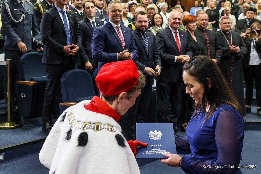 020_Prezydent_Karol_Nawrocki_Inauguracja_Roku_Akademickiego_Akademia_Jakuba_z_Paradyza_Gorzow_20261001_GJB_0144.jpg