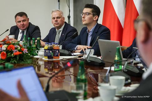 008_Minister_Karol_Rabenda_Rada_Energii_i_Zasobow_Naturalnych_20261013_PK_26918.jpg