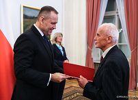 003_Prezydent Karol Nawrocki_Uroczystość wręczenia aktów powołania Członkom Kapituły Orderu Odrodzenia Polski_13-10-2026_MWB12467.jpg.JPG