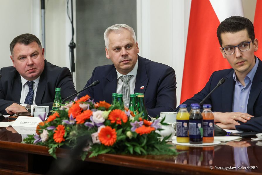 012_Minister_Karol_Rabenda_Rada_Energii_i_Zasobow_Naturalnych_20261013_PK_27003.jpg
