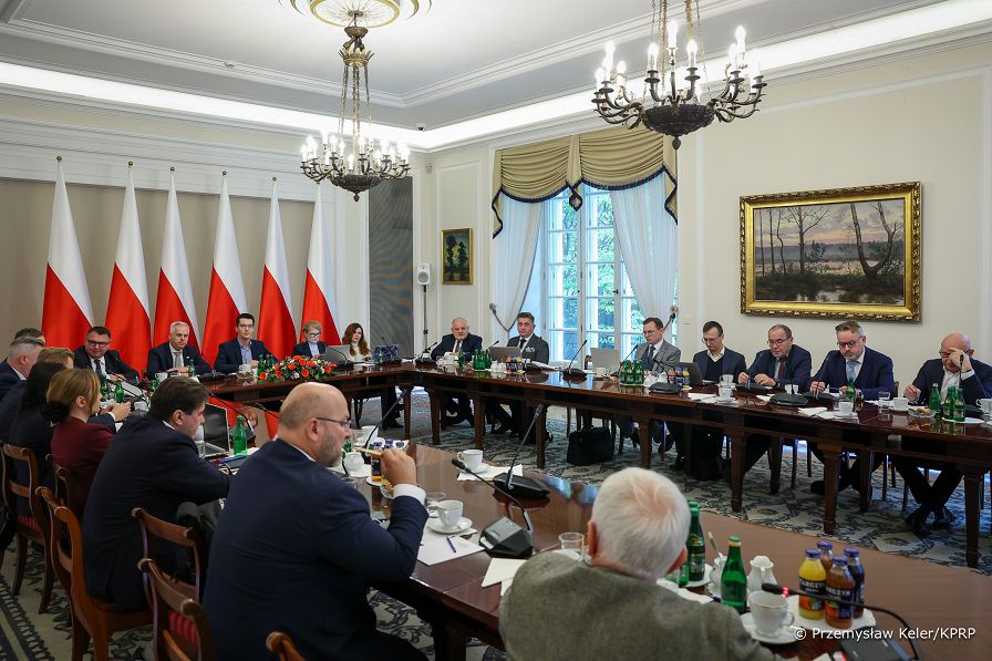 013_Minister_Karol_Rabenda_Rada_Energii_i_Zasobow_Naturalnych_20261013_PK1_9514.jpg