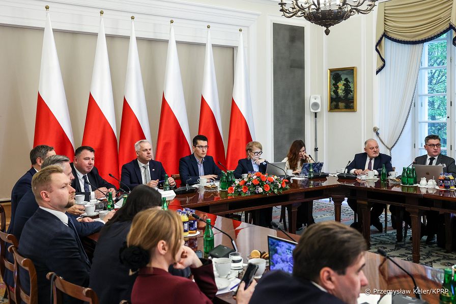 007_Minister_Karol_Rabenda_Rada_Energii_i_Zasobow_Naturalnych_20261013_PK1_9419.jpg