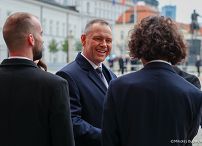 009_Prezydent Karol Nawrocki_Wizyta Prezydenta Czarnogóry Jakova Milatovicia i Małżonki_powitanie_14-10-2026_MWB27727.jpg.JPG