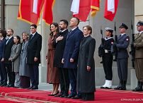005_Prezydent Karol Nawrocki_Wizyta Prezydenta Czarnogóry Jakova Milatovicia i Małżonki_powitanie_14-10-2026_MWB27582.jpg.JPG
