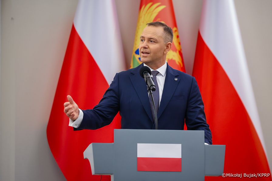 026_Prezydent Karol Nawrocki_Wizyta Prezydenta Czarnogóry Jakova Milatovicia i Małżonki_konferencja prasowa_14-10-2026_MWB28201.jpg.JPG