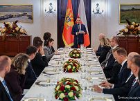 030_Prezydent Karol Nawrocki_Wizyta Prezydenta Czarnogóry Jakova Milatovicia i Małżonki_śniadanie oficjalne_14-10-2026_MWB28747.jpg.JPG