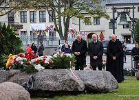 003_Minister_Wojciech_Kolarski_wieniec_na_grobie_Ksiedza_Jerzego_Popieluszki_20261019_PK1_1291.jpg