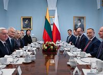 006_Prezydent Karol Nawrocki_Wizyta robocza Prezydenta Litwy Gitanasa Nausedy_Spotkanie delegacji_20-10-2026_MWB15822.jpg