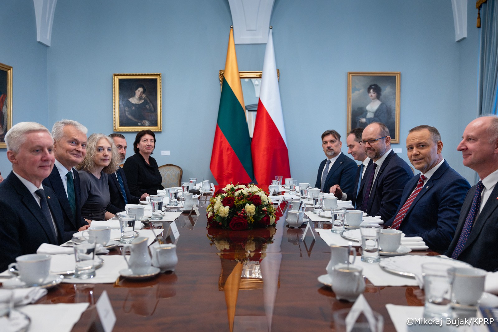 006_Prezydent Karol Nawrocki_Wizyta robocza Prezydenta Litwy Gitanasa Nausedy_Spotkanie delegacji_20-10-2026_MWB15822.jpg [892.99 KB]