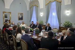 004_Wojciech_Kolarski_komisja_ds_Ochrony_Dziedzictwa_Amerykanskiego_zagranica_20261021_GJB_3655.jpg