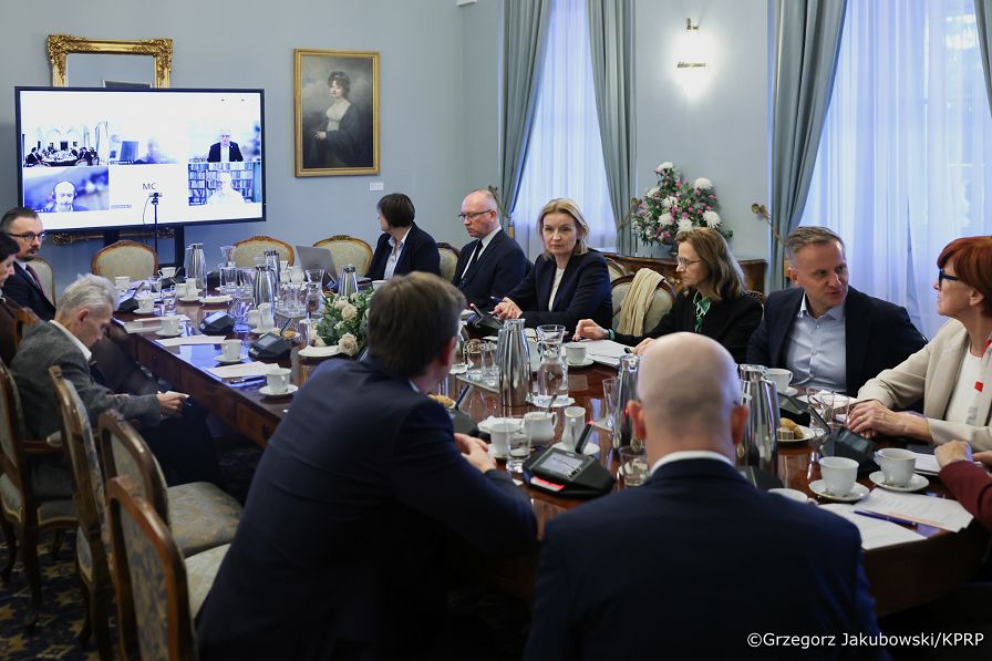 001_Posiedzenie Rady Rodziny i Demografii przy Prezydencie RP_27-10-2026_GJB_7472.jpg.JPG