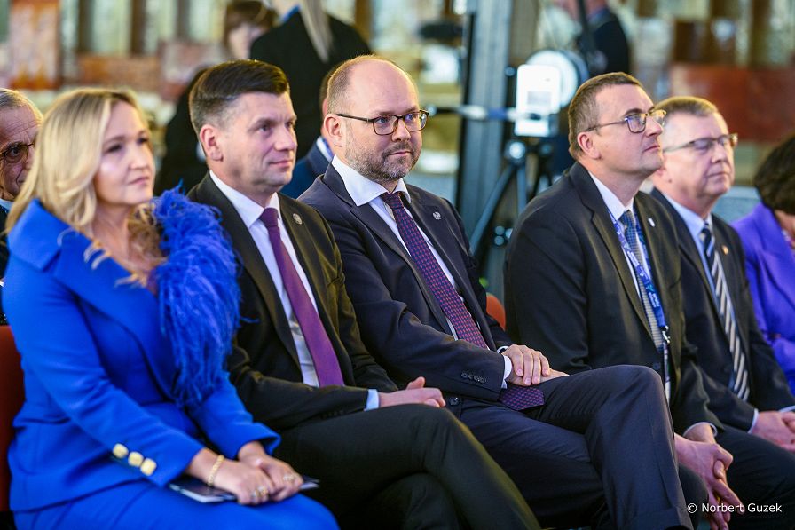 001_Minister_Marcin_Przydacz_Forum_Krynica_otwarcie_20261027_029m.jpg