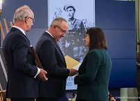 010_Minister Agnieszka Jędrzak_Minister Wojciech Kolarski_Wręczenie not identyfikacyjnych IPN_27-10-2026_MB2_8838.jpg.JPG