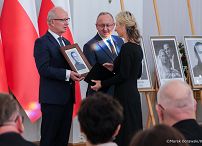 012_Minister Agnieszka Jędrzak_Minister Wojciech Kolarski_Wręczenie not identyfikacyjnych IPN_27-10-2026_MB2_9142.jpg.JPG
