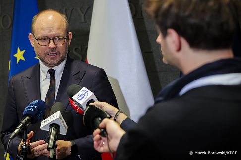 003_Marcin_Przydacz_briefing_20261030_MB2_9390.jpg