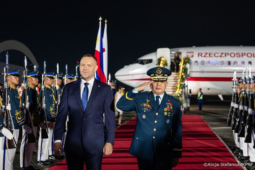 004_A_Para Prezyencka_Manila_Filipiny_Wizyta oficjalna na Filipinach_Przylot_05-10-2026_AS1_8959.jpg.JPG