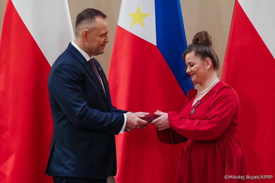 025_Para Prezydencka_Spotkanie Pary Prezydenckiej z osobami zasłużonymi dla relacji polsko-filipińskich_07-10-2026_MWB26293.jpg.JPG