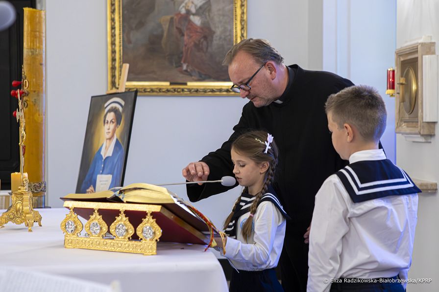 003_KPRP_kampania_milion_dzieci_modli_sie_na_rozancu_20261007__MA_4967-Poprawione-Szum.jpg
