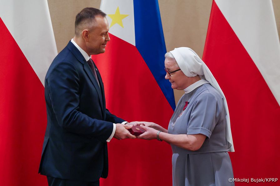 019_Para Prezydencka_Spotkanie Pary Prezydenckiej z osobami zasłużonymi dla relacji polsko-filipińskich_07-10-2026_MWB26191.jpg.JPG