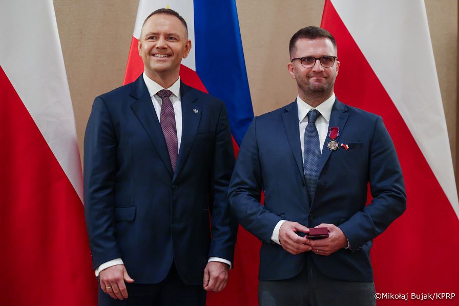 024_Para Prezydencka_Spotkanie Pary Prezydenckiej z osobami zasłużonymi dla relacji polsko-filipińskich_07-10-2026_MWB26273.jpg.JPG