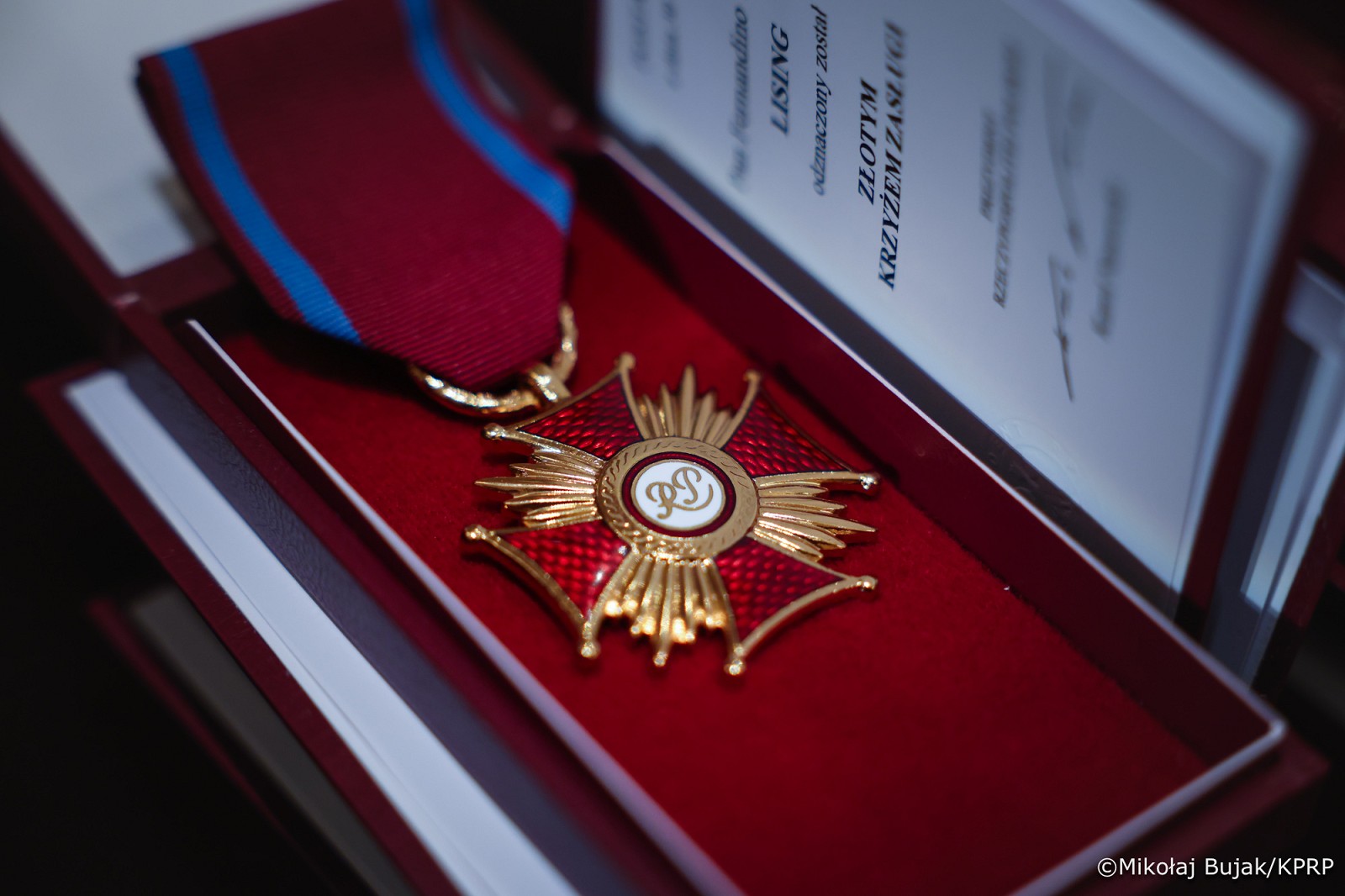 004_Para Prezydencka_Spotkanie Pary Prezydenckiej z osobami zasłużonymi dla relacji polsko-filipińskich_07-10-2026_MWB19580.jpg.JPG [592.97 KB]