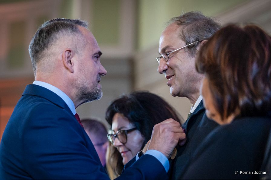 004_Doradca_Marek_Szymaniak_odznaczena_panstwowe_20261006_20261006_020.jpg