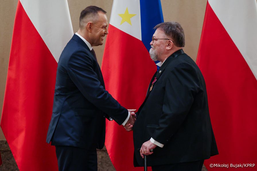 017_Para Prezydencka_Spotkanie Pary Prezydenckiej z osobami zasłużonymi dla relacji polsko-filipińskich_07-10-2026_MWB26135.jpg.JPG
