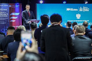 016_Prezydent_Karol_Nawrocki_wizyta_iAcademy_Manilia_Filipiny_20261007_MWB25082.jpg