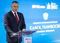 017_Prezydent_Karol_Nawrocki_wizyta_iAcademy_Manilia_Filipiny_20261007_MWB25119.jpg