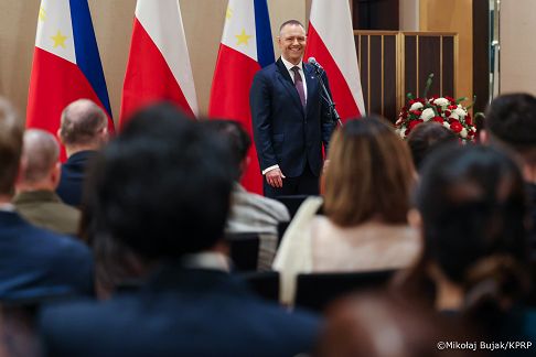 030_Para Prezydencka_Spotkanie Pary Prezydenckiej z osobami zasłużonymi dla relacji polsko-filipińskich_07-10-2026_MWB26426.jpg.JPG